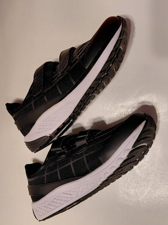 NEW Propet Ortholite sneakers US sz 9W Black Sneaker with black and white soles - Picture 2 of 6